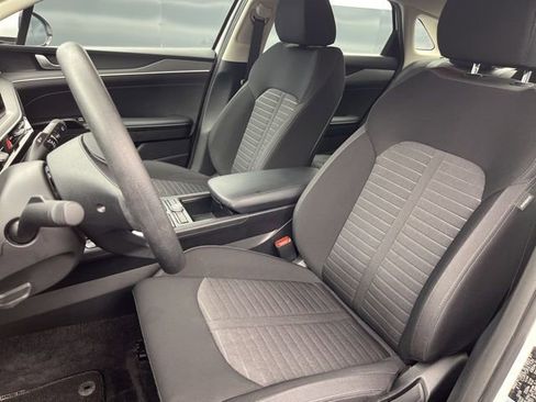 Used 2025 Kia K5 LXS image 9