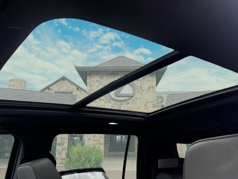 Used 2025 Chevrolet Suburban RST w/ Comfort Package image 23