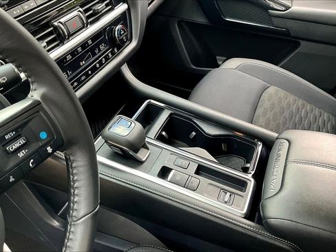 Used 2024 Nissan Pathfinder SV w/ Cargo Package image 15