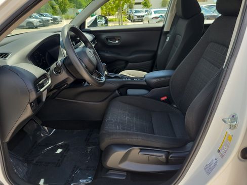 Used 2025 Honda HR-V LX image 20