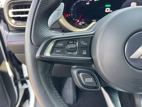 Used 2025 Dodge Hornet R/T image 17