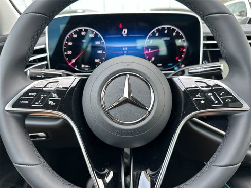 New 2026 Mercedes-Benz E 350 4MATIC Sedan image 25