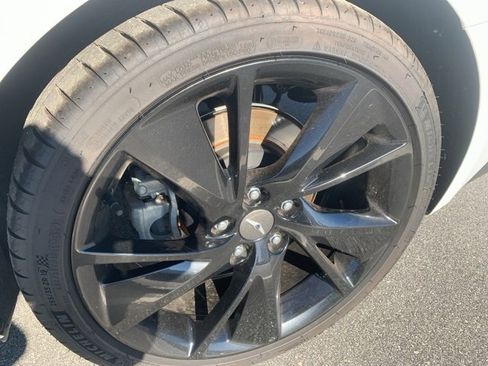 Used 2023 Genesis G70 2.0T w/ Sport Prestige Package image 9