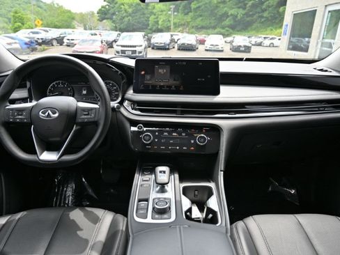Used 2023 INFINITI QX60 Pure AWD/4WD image 11