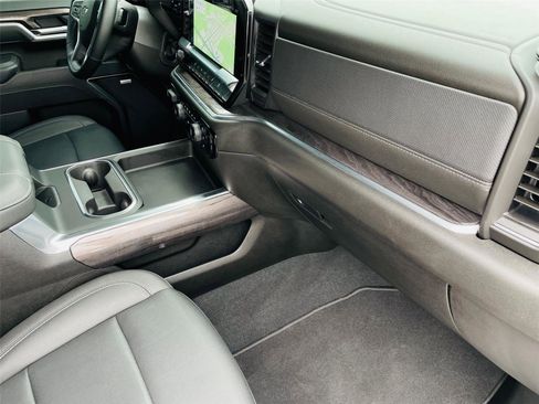 Used 2025 Chevrolet Silverado 2500 LTZ w/ Trail Boss Package AWD/4WD image 21