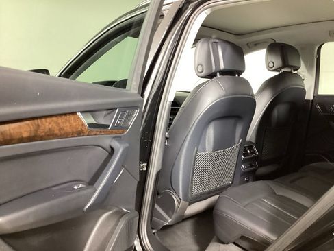 Used 2018 Audi Q5 2.0T Premium Plus w/ Premium Plus Package AWD/4WD image 27