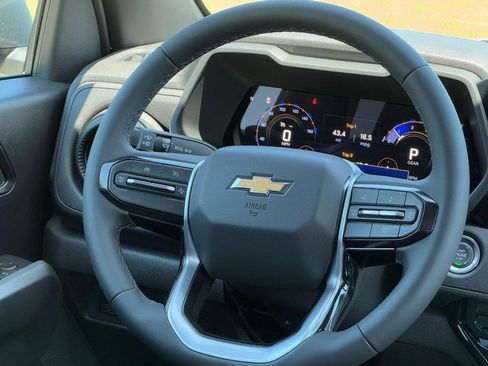 New 2025 Chevrolet Colorado W/T w/ WT Custom Package image 7