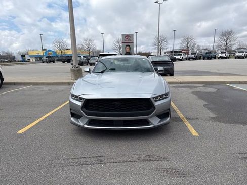 Used 2024 Ford Mustang Coupe image 2