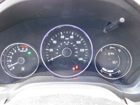 Used 2016 Honda HR-V LX image 11