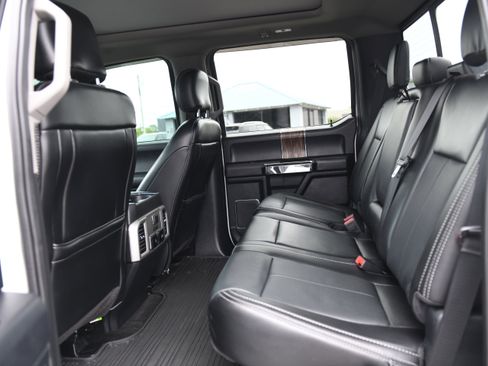 Used 2020 Ford F150 Lariat w/ Equipment Group 502A Luxury AWD/4WD image 10