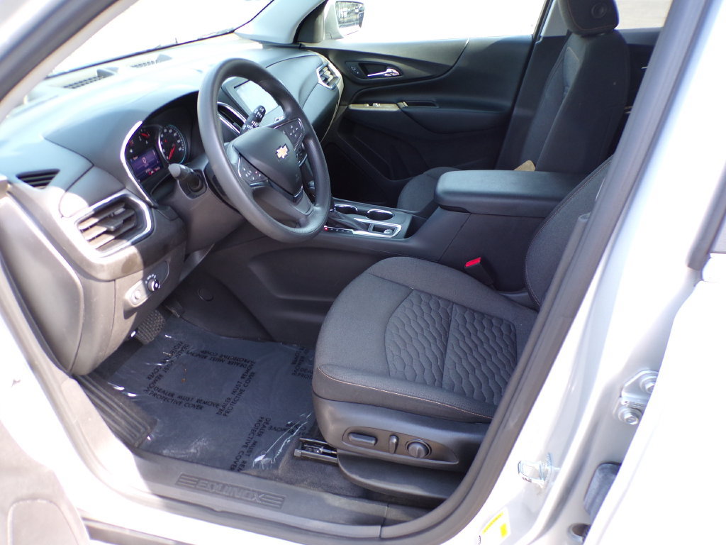 Used 2021 Chevrolet Equinox LT AWD/4WD image 16