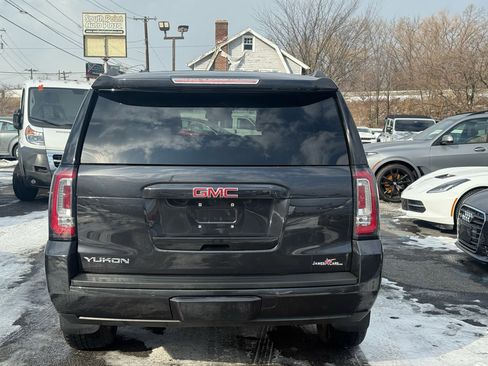 Used 2020 GMC Yukon SLE image 10
