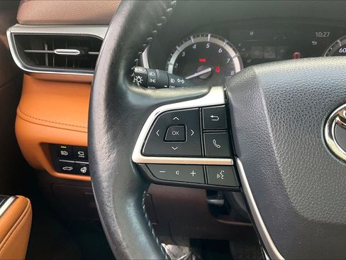 Used 2022 Toyota Highlander Platinum AWD/4WD image 23