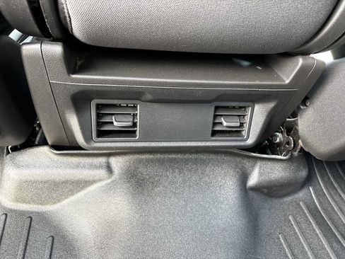 Used 2022 Chevrolet Silverado 1500 Custom AWD/4WD image 20
