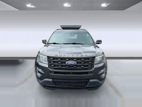 Used 2017 Ford Explorer Sport w/ Equipment Group 401A AWD/4WD image 4