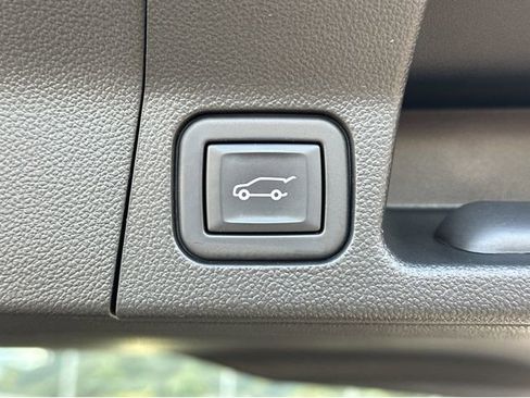 Certified 2023 GMC Acadia Denali FWD image 32