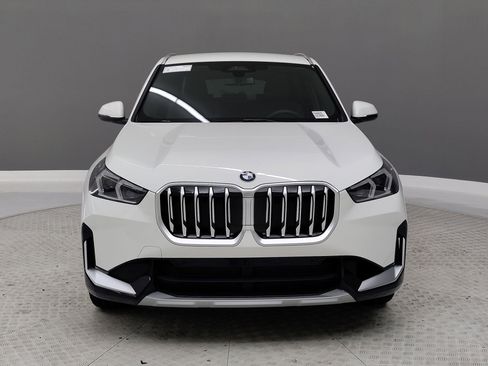 Used 2026 BMW X1 xDrive28i AWD/4WD image 2