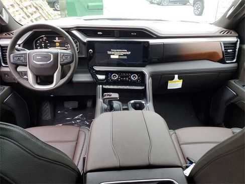 New 2026 GMC Sierra 1500 Denali w/ Denali Reserve Package image 13