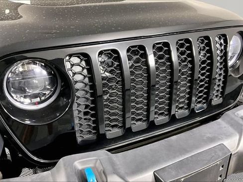Used 2023 Jeep Wrangler Unlimited AWD/4WD image 27