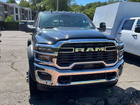 New 2026 RAM 5500 Tradesman AWD/4WD image 7
