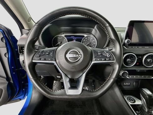 Used 2025 Nissan Sentra SR FWD image 11