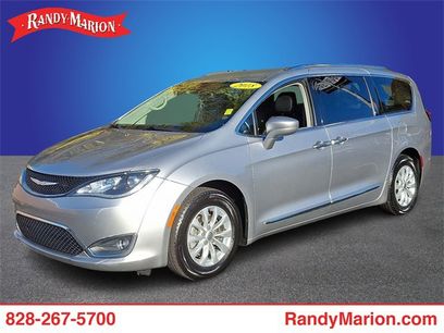 Used 2018 Chrysler Pacifica Touring-L