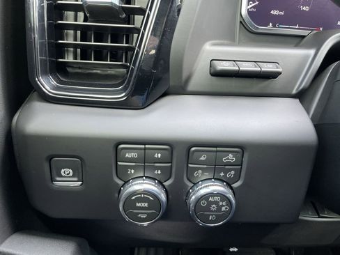 New 2026 GMC Sierra 1500 AT4 w/ AT4 Premium Package AWD/4WD image 18