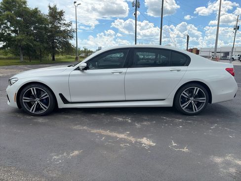 Used 2017 BMW 740i RWD image 5