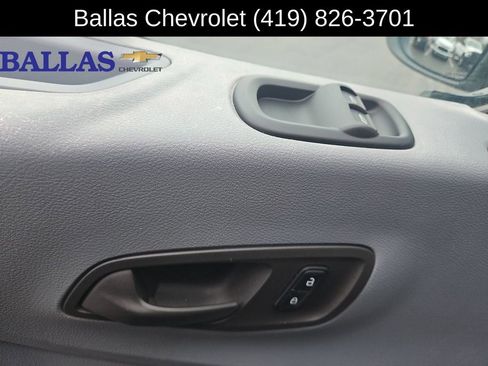 Used 2018 Ford Transit 150 130 Medium Roof RWD image 24