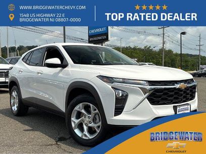 Used 2024 Chevrolet Trax LS w/ LS Convenience Package