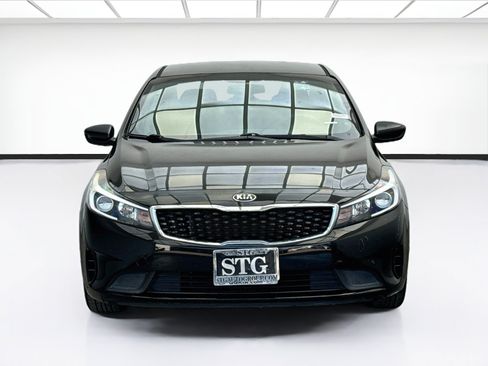 Used 2018 Kia Forte LX w/ LX Rear Camera Package FWD image 2
