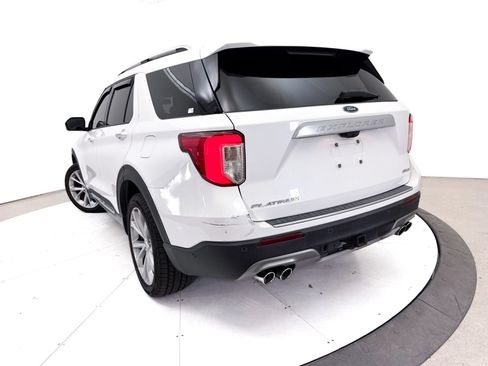 Used 2021 Ford Explorer Platinum w/ Equipment Group 601A AWD/4WD image 9