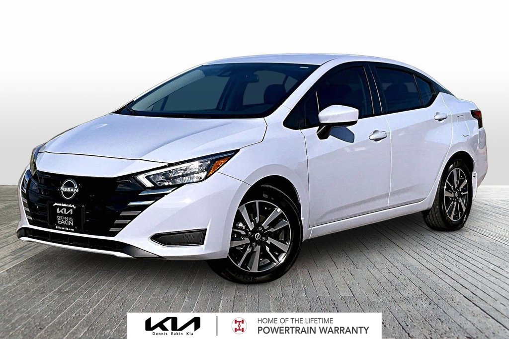 Used 2025 Nissan Versa SV w/ Trunk Package FWD image 1