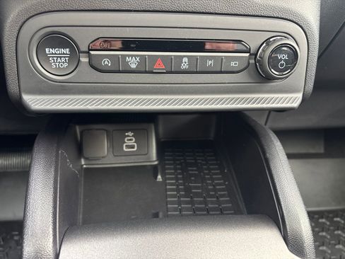 Used 2025 Ford Bronco Sport Outer Banks w/ Outer Banks Tech Package+ AWD/4WD image 28