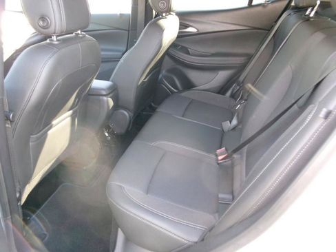 Used 2025 Buick Encore GX Preferred FWD image 9