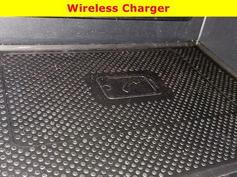 Used 2023 Volkswagen Atlas SEL image 32