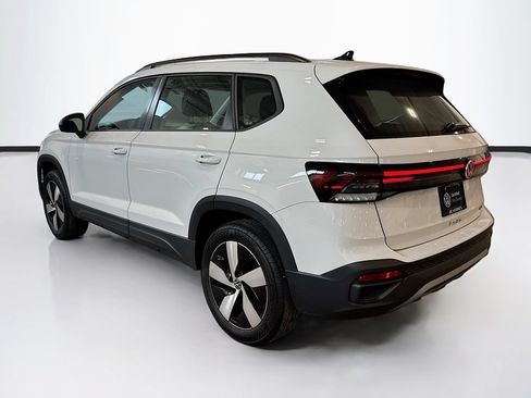 Certified 2025 Volkswagen Taos S AWD/4WD image 7