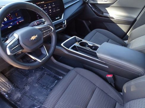 Used 2025 Chevrolet Equinox LT image 7