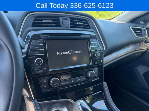 Used 2017 Nissan Maxima Platinum FWD image 20