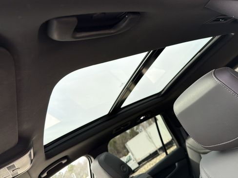 Used 2023 Cadillac XT6 Premium Luxury image 28