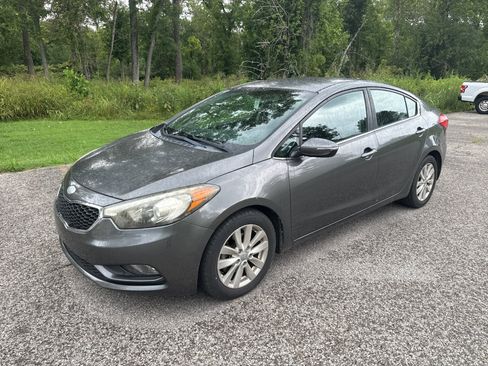 Used 2014 Kia Forte EX FWD image 2