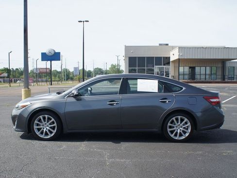 Used 2013 Toyota Avalon Limited FWD image 12