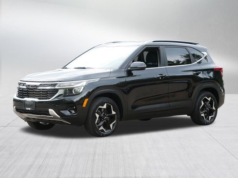 Certified 2024 Kia Seltos EX AWD/4WD image 3