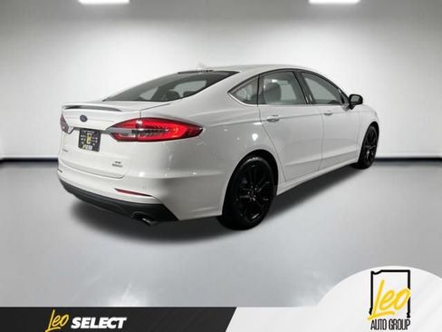 Used 2020 Ford Fusion SE w/ Equipment Group 151A FWD image 6