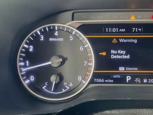 Used 2025 Nissan Pathfinder Rock Creek AWD/4WD image 13
