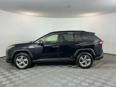 Used 2020 Toyota RAV4 Limited AWD/4WD image 8