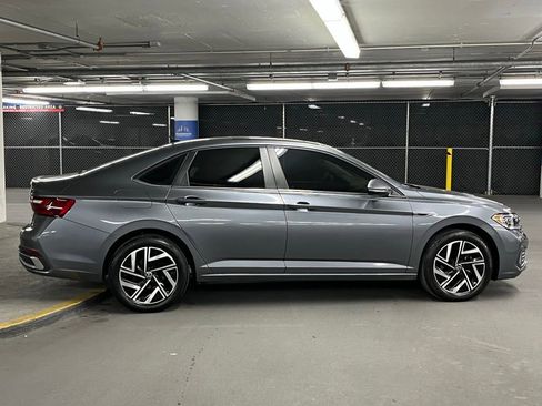 Used 2023 Volkswagen Jetta SEL FWD image 37