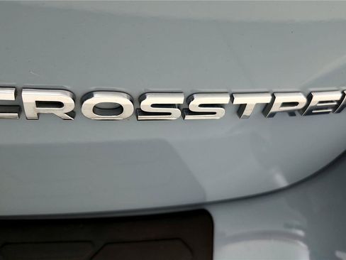 Used 2018 Subaru Crosstrek 2.0i Limited image 14