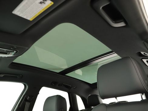 Used 2025 Audi Q5 e Premium Plus w/ Premium Plus Package image 26