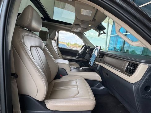 Used 2022 Ford Expedition Max Limited AWD/4WD image 28
